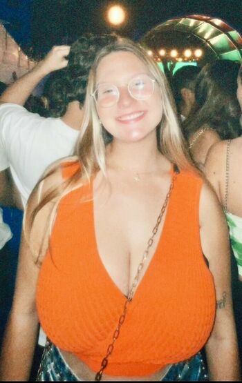 Leandra Lopes