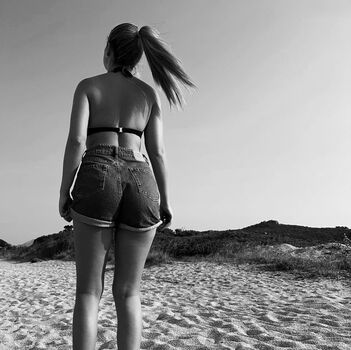 leasophie_official98