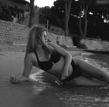leasophie_official98