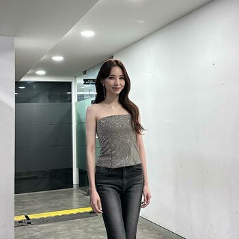 Lee 