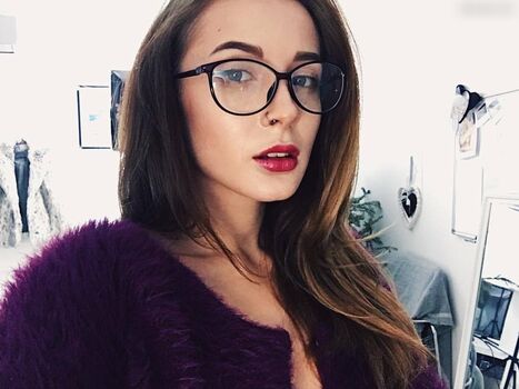 Leela / x__leela__x