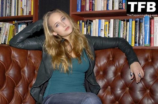 Leelee Sobieski