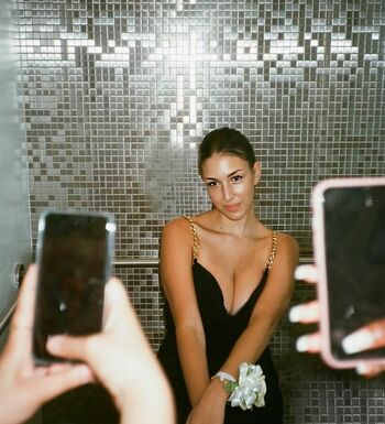 Leilani Azalea