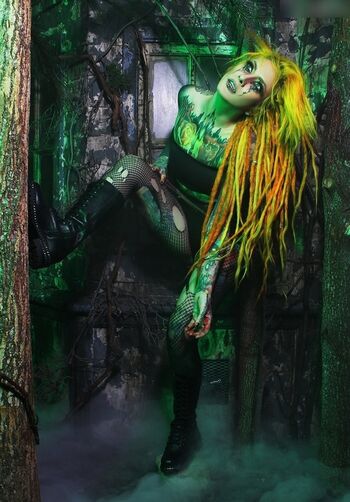 Lena Scissorhands