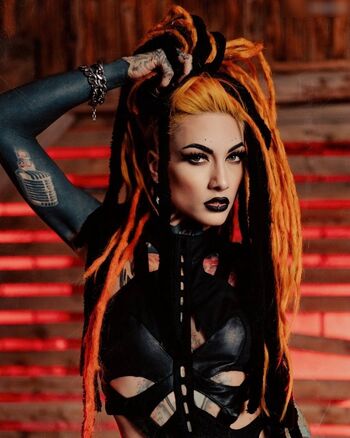 Lena Scissorhands