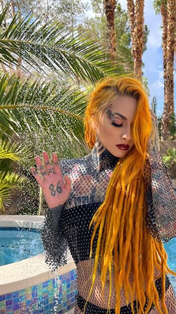 Lena Scissorhands