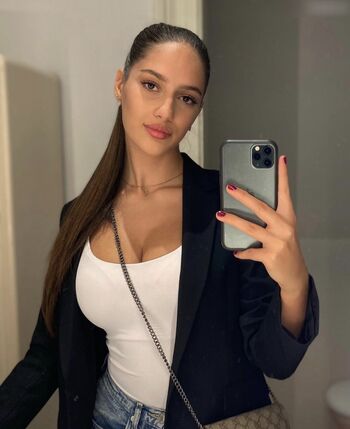 leni_pntr