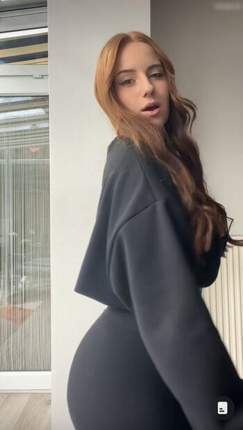 Lenia.Klm