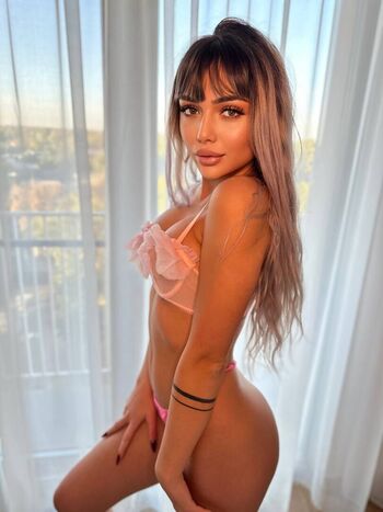 leslieshay