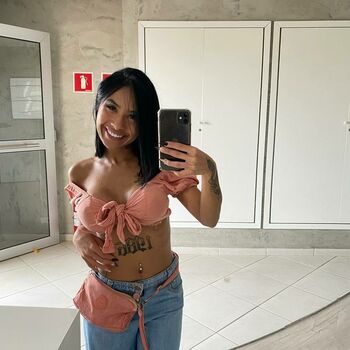 Leticia Lazaro