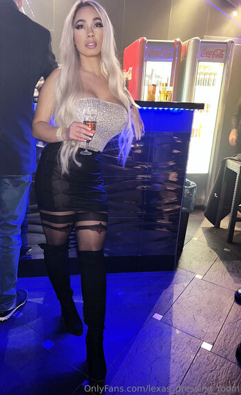 lexas_dressing_room