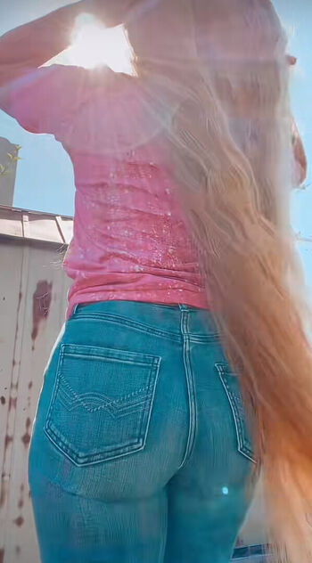 Lexi Floro