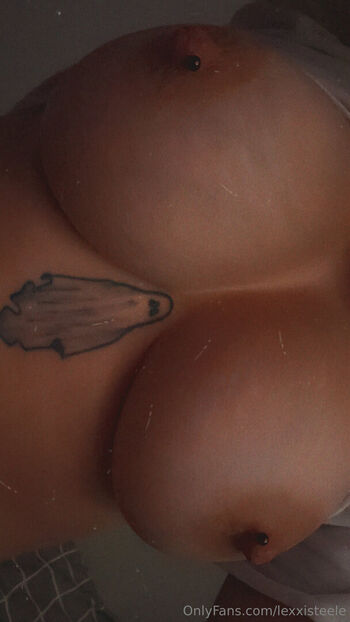 lexxisteele