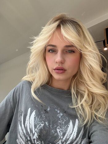 lexyy_grey