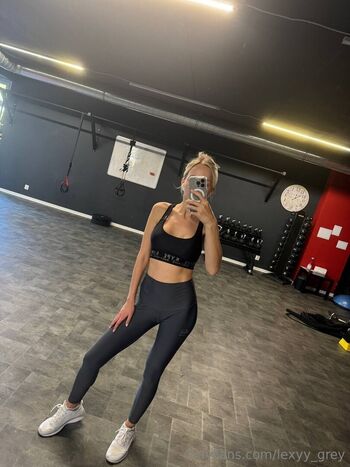 lexyy_grey