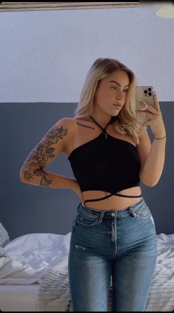 Leyla Petrow