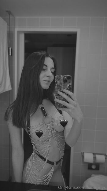 liana_elys