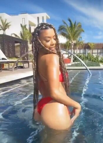 Liane V