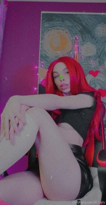 lil_holly