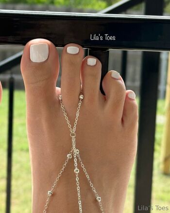 lilas.toes