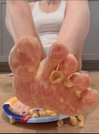 lilas.toes