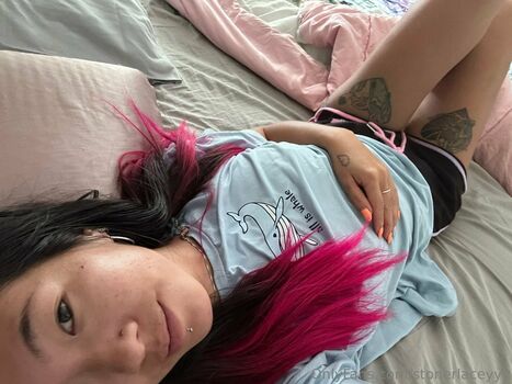 Lilslutlaceyyy