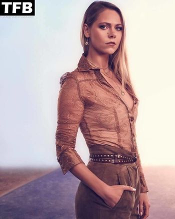 Lily Cowles