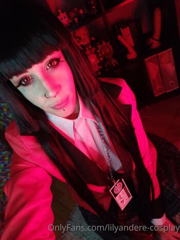 lilyanred