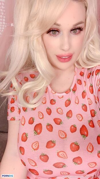 lilybigboobs