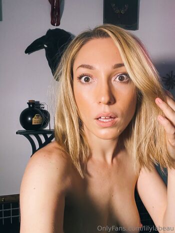 lilylabeau