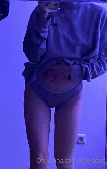 lilyy-zoee