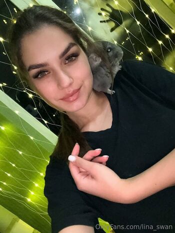 lina_swan
