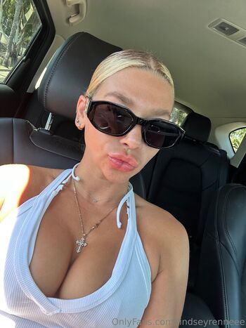 lindseyrenneee