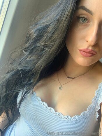 lindseyxheartx