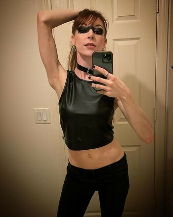 Lisa Foiles