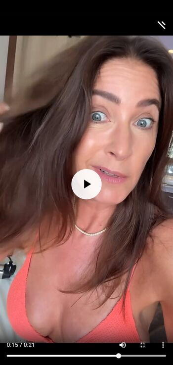 Lisa Snowdon
