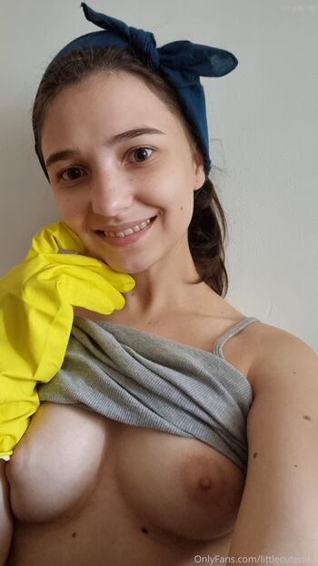 Little Nika aka littlecutenika