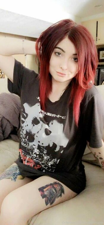 Lizzi Blake