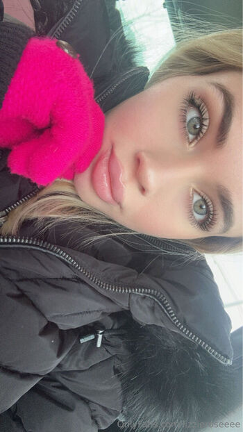 lizzieroseeee