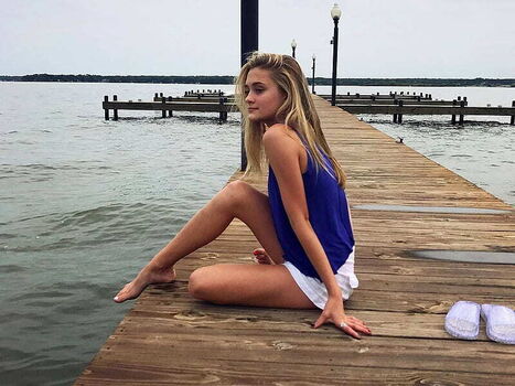 Lizzy Greene
