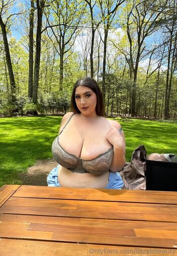 Lizzybbeauty