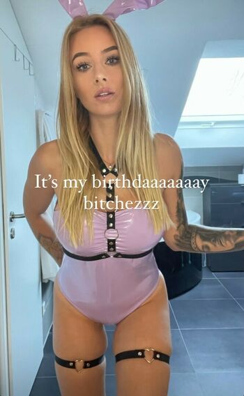lizzzyfox