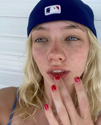 Lola Clark