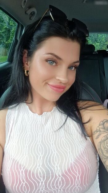 Lola Grace
