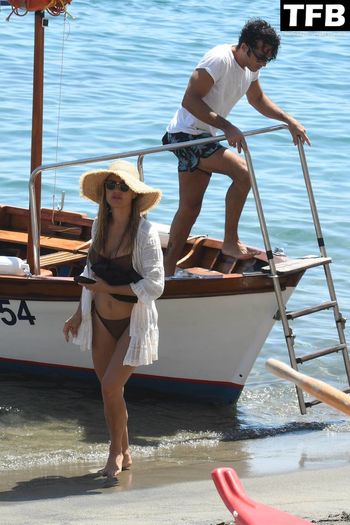 Lola Ponce