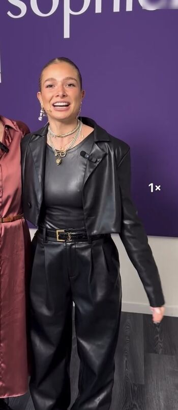 Lola Weippert