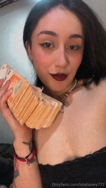 lolahoney777
