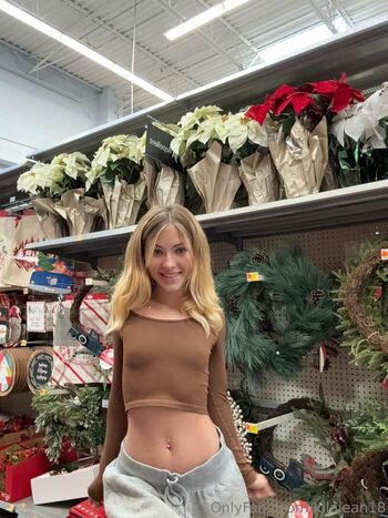 Lolajean18