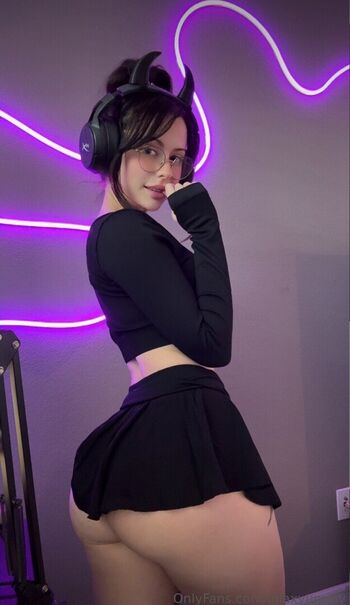 Lolaknivesxz