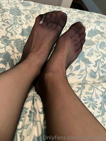 loritoes32